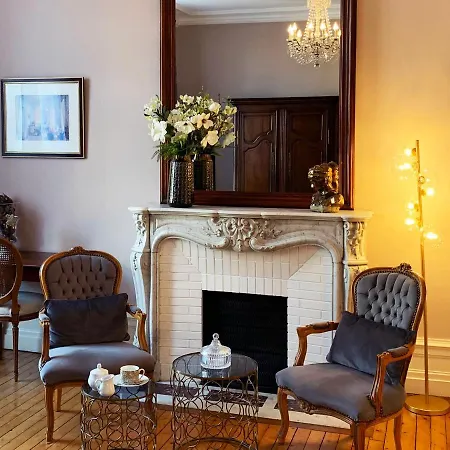 Enclos De L'eveche 4*